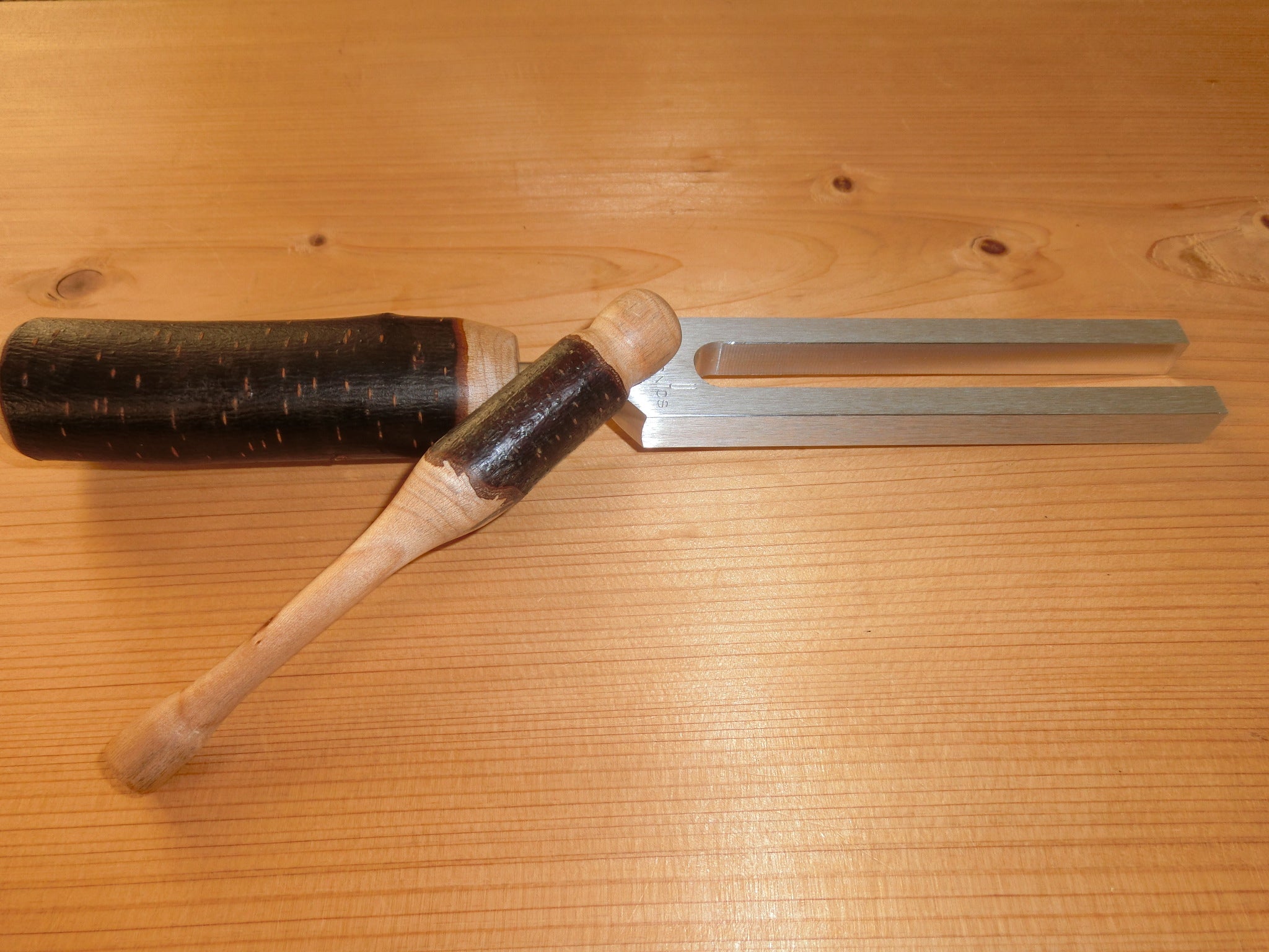 治具を作成し、腰の治療を行っており、歩けるようになりました。